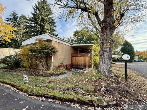 3909 E Fourth Plain Blvd, Vancouver, WA, 98661-5746 | Card Image