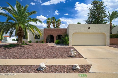 221 W Calle Canon De Faber, Green Valley, AZ, 85614-3707 | Card Image