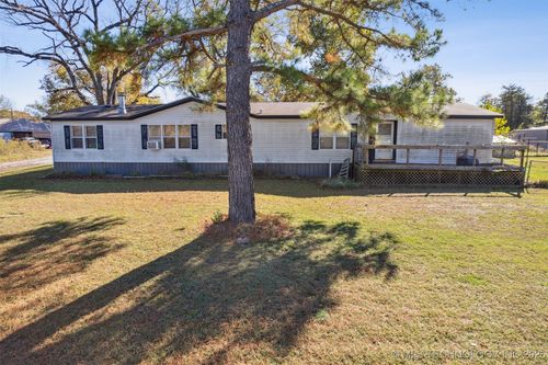 201 W B St, Allen, OK, 74825 | Card Image