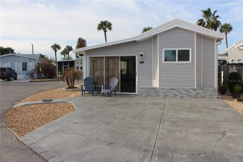598-9000 Us Hwy 192, CLERMONT, FL, 34714 | Card Image