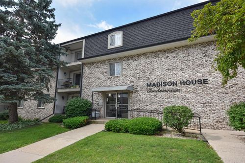 48-237 Madison Street, Waukesha, WI, 53188 | Card Image