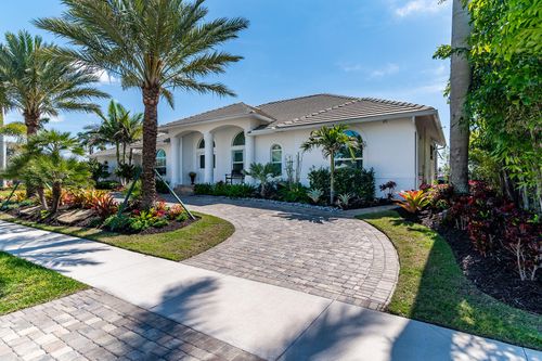1015 Goldenrod Ave, MARCO ISLAND, FL, 34145-2757 | Card Image