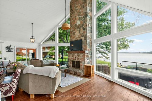 286 Puddicombe Rd, Midland, ON, L4R5G6 | Card Image