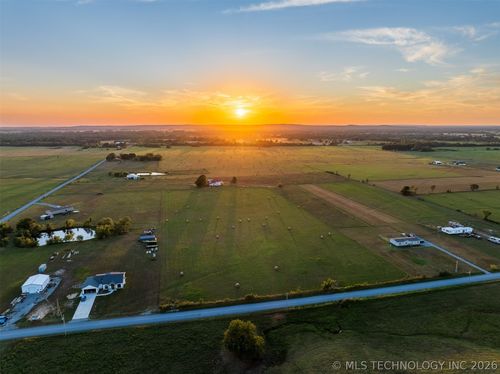 5600 N 434 Road, Adair, OK, 74330 | Card Image