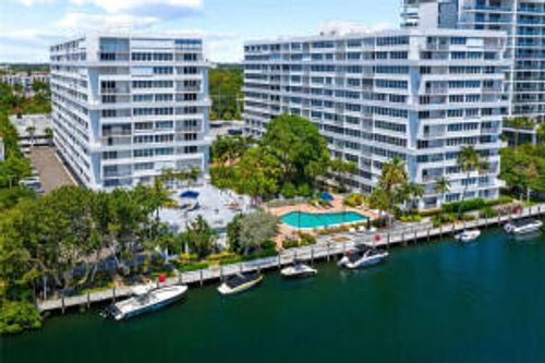312-1170 N Federal Hwy, Fort Lauderdale, FL, 33304-1441 | Card Image