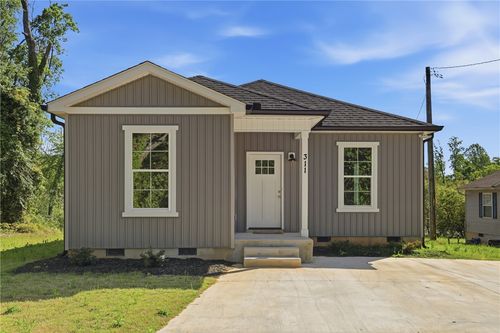 311 Tribble St, Seneca, SC, 29678-3546 | Card Image