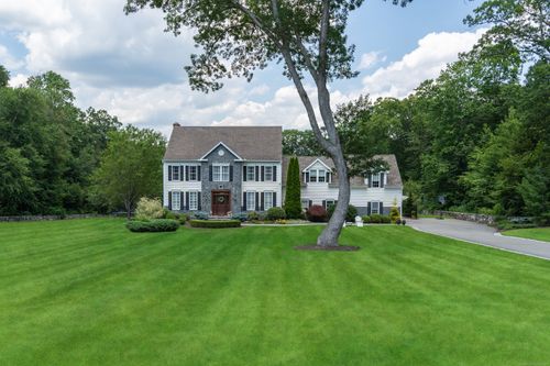 8 Jacob Ln, Killingworth, CT, 06419-1185 | Card Image