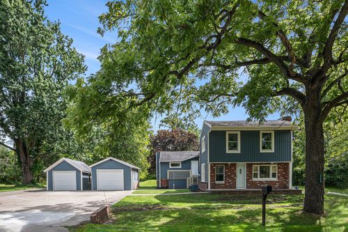 2260 Milton Rd, Williamston, MI, 48895-9642 | Card Image