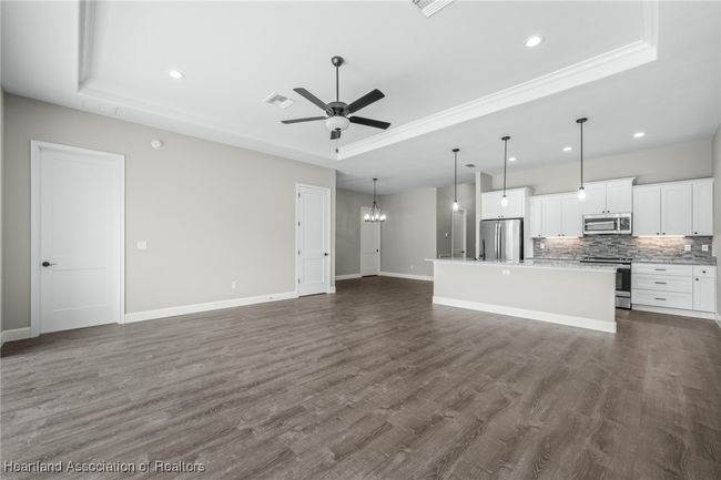 3067 Golden Bear Rd, Townhouse with 2 bedrooms, 2 bathrooms and null parking in Sebring FL | Image 5
