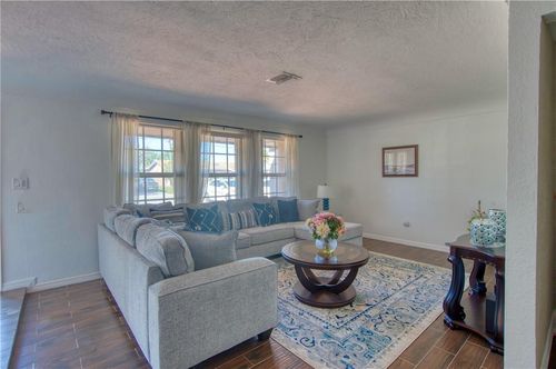 3513 E Shore Rd, Miramar, FL, 33023-4979 | Card Image