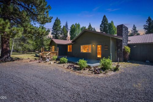 51250 Parker Rd, La Pine, OR, 97739-9439 | Card Image