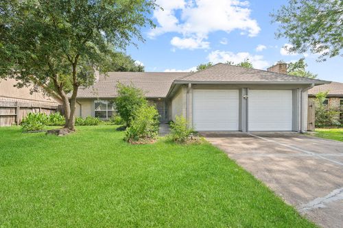 1823 Mandrill Ln, Houston, TX, 77067-2817 | Card Image