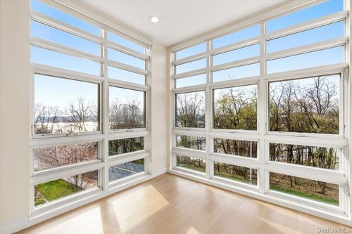 207-30 Beekman St, Beacon, NY, 12508-2545 | Card Image