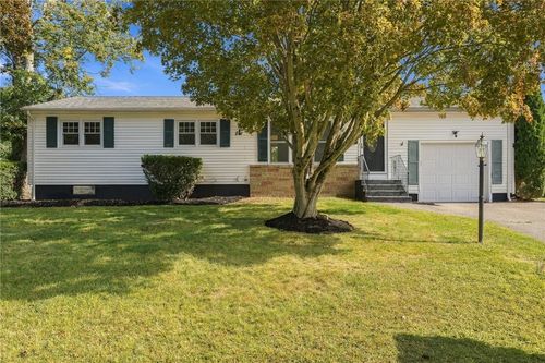 62 Drybrook Rd, Warwick, RI, 02889-1935 | Card Image