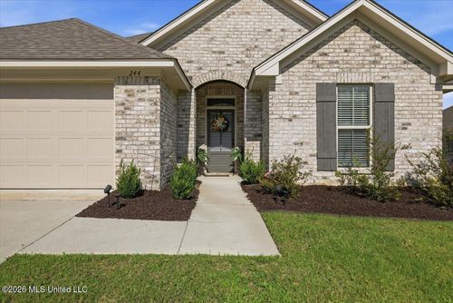 244 Hemingway Cir, Canton, MS, 39046-1107 | Card Image