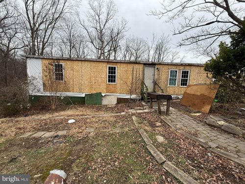 724 Western Ln, FRONT ROYAL, VA, 22630-2750 | Card Image