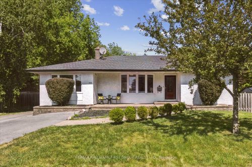 1919 Glenview Rd, Pickering, ON, L1V1W9 | Card Image