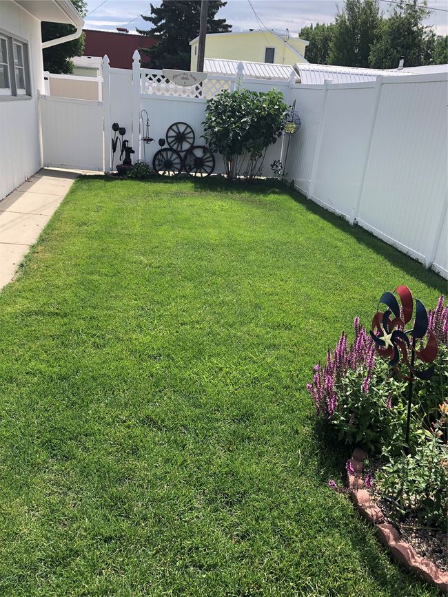 View of yard | Image 25