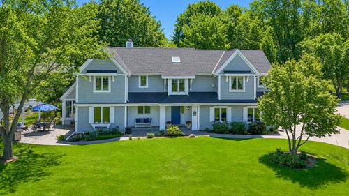 N23W28221 Beach Park Cir, Pewaukee, WI, 53072-5150 | Card Image