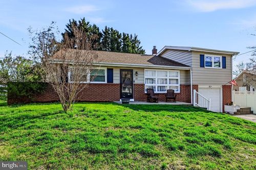 13 Paisley Dr, Wilmington, DE, 19808-2331 | Card Image