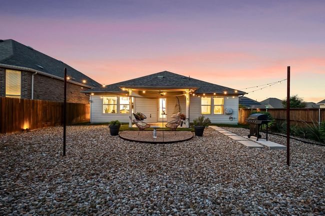 The private backyard is perfect for entertaining under the Texas stars. | Image 25