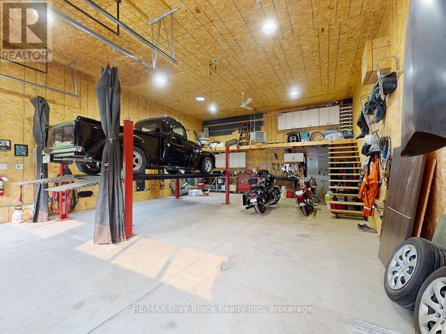 240060 Wilcox Side Rd, House other with 4 bedrooms, 2 bathrooms and 10 parking in Shallow Lake ON | Image 43
