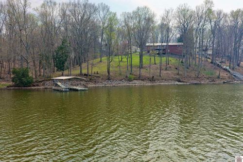 81 Beech Point Dr, Cadiz, KY, 42211-8300 | Card Image