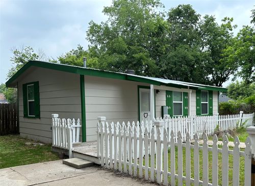 b-1404 Forest St, Georgetown, TX, 78626-6720 | Card Image