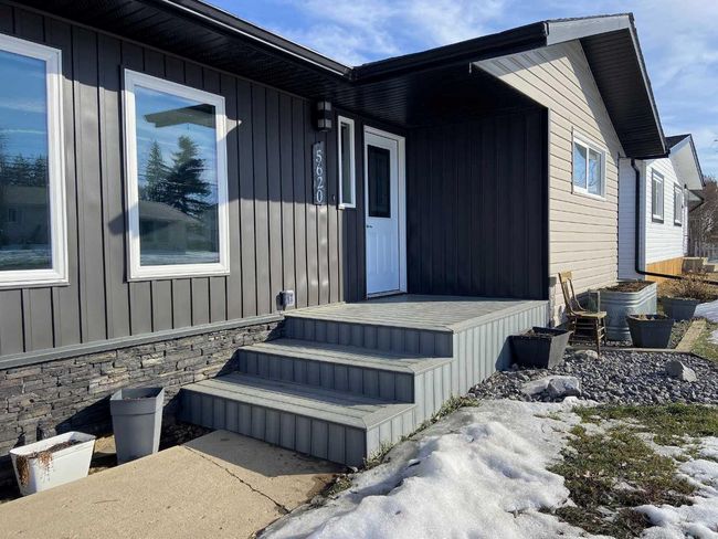 5620 50 Avenue S, House other with 6 bedrooms, 3 bathrooms and 2 parking in Killam AB | Image 4