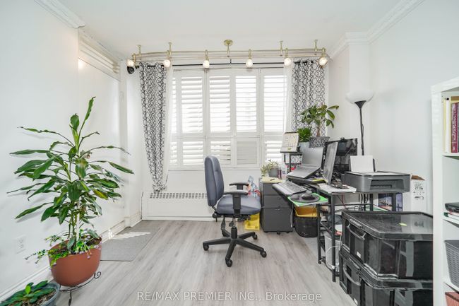1003 - 390 Dixon Rd, Condo with 2 bedrooms, 1 bathrooms and 1 parking in Etobicoke ON | Image 18
