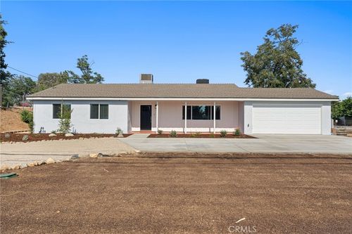 12371 5th St, Yucaipa, CA, 92399-2419 | Card Image