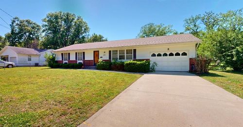 631 N Perkins Street, Nevada, MO, 64772 | Card Image