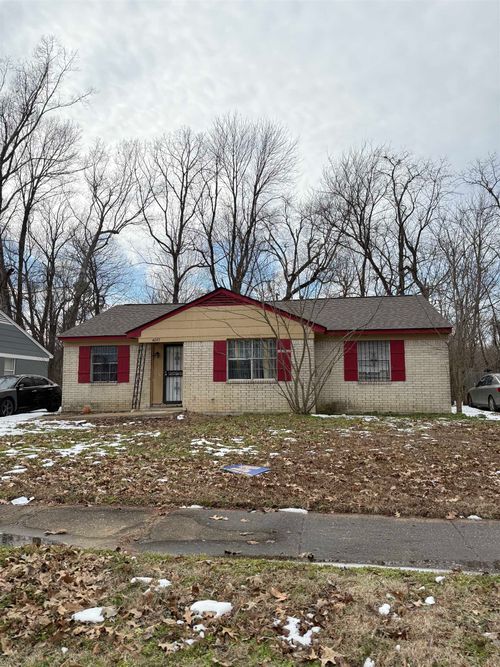 4097 Mossville St, Memphis, TN, 38109-4115 | Card Image