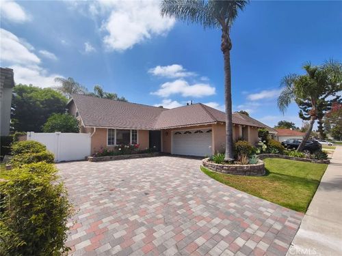 15202 Marne Cir, Irvine, CA, 92604-2925 | Card Image