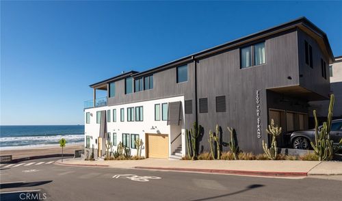 a-2200 The Strand, Manhattan Beach, CA, 90266-6524 | Card Image