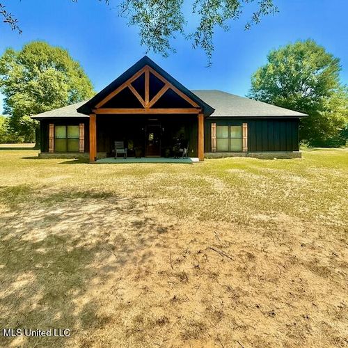 1090 Willis Cotton Rd, Summit, MS, 39666-7061 | Card Image