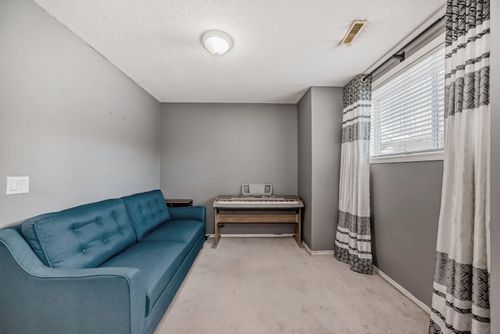 58 Erin Woods Crt Se, Calgary, AB, T2B3V6 | Card Image