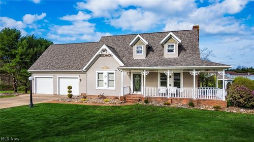 240 Mockingbird Hl, Zanesville, OH, 43701-9004 | Card Image