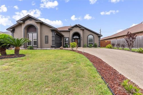 3905 Elvis Dr, Corpus Christi, TX, 78414-5628 | Card Image