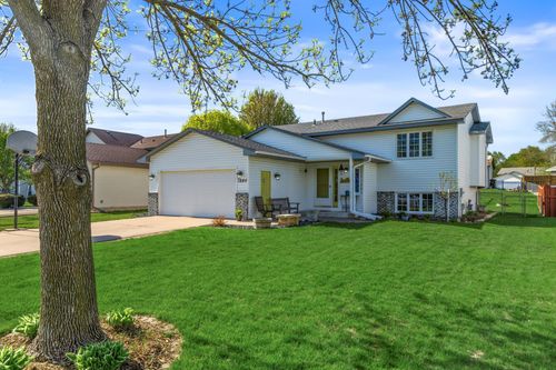 7884 77th St S, Cottage Grove, MN, 55016-2086 | Card Image