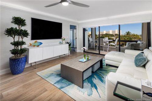 apt-313-1030 Us Highway 1, North Palm Beach, FL, 33408-3819 | Card Image