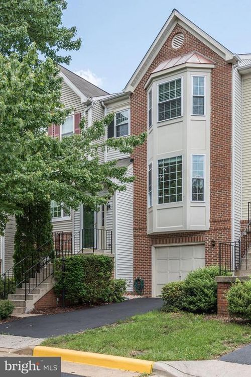 21588 Bankbarn Ter, BROADLANDS, VA, 20148-5043 | Card Image