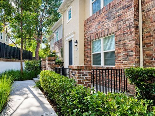 4 Bloomington St, Ladera Ranch, CA, 92694-0428 | Card Image
