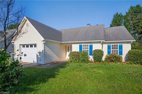 2035 Ardmore Village Ln, Winston Salem, NC, 27127-7589 | Card Image