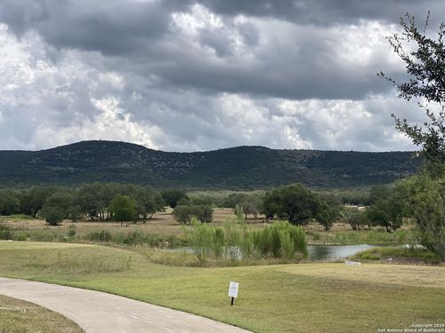 000 Mountain Valley Dr., ConCan, TX, 78838 | Card Image