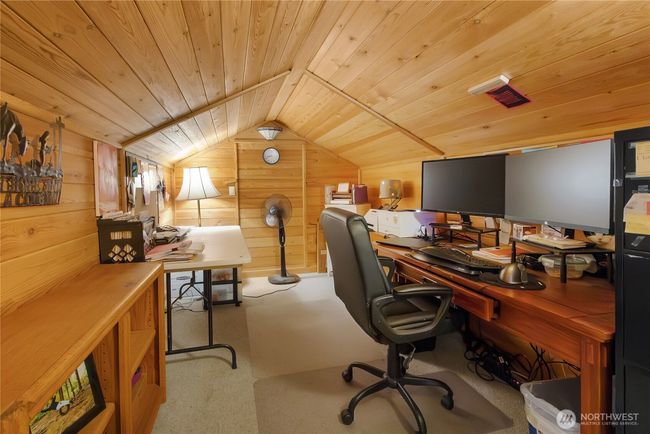 Loft is currently being used as an office but the possibilities are endless! | Image 17