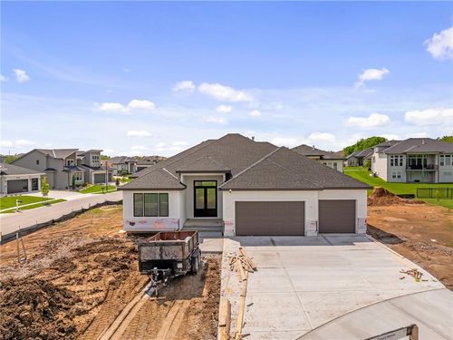 8996 Shady Bend Rd, Lenexa, KS, 66227-3020 | Card Image