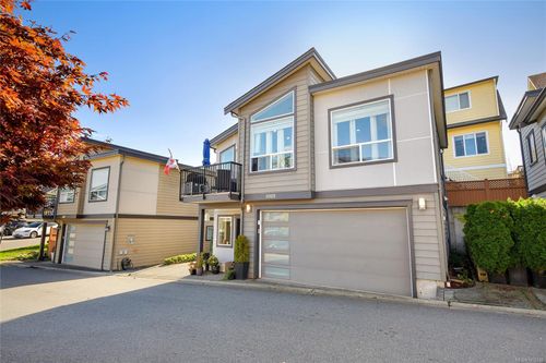 1005 Boeing Close, Langford, BC, V9B0R2 | Card Image