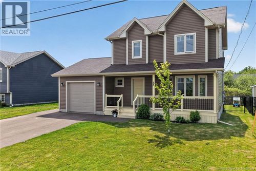53 Laforest St, House with 3 bedrooms, 2 bathrooms and null parking in Shediac NB | Card Image