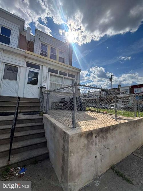 4804 Van Kirk St, PHILADELPHIA, PA, 19135-4117 | Card Image
